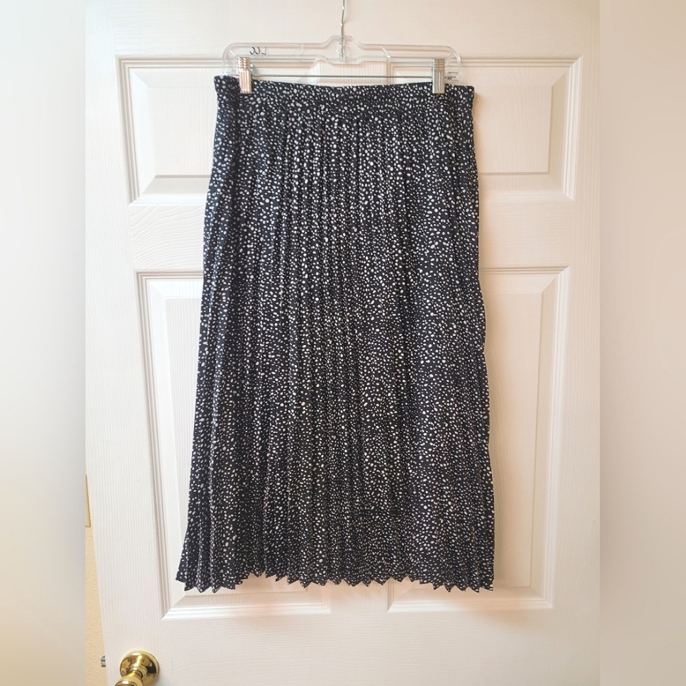 Polkadot Pleated Skirt